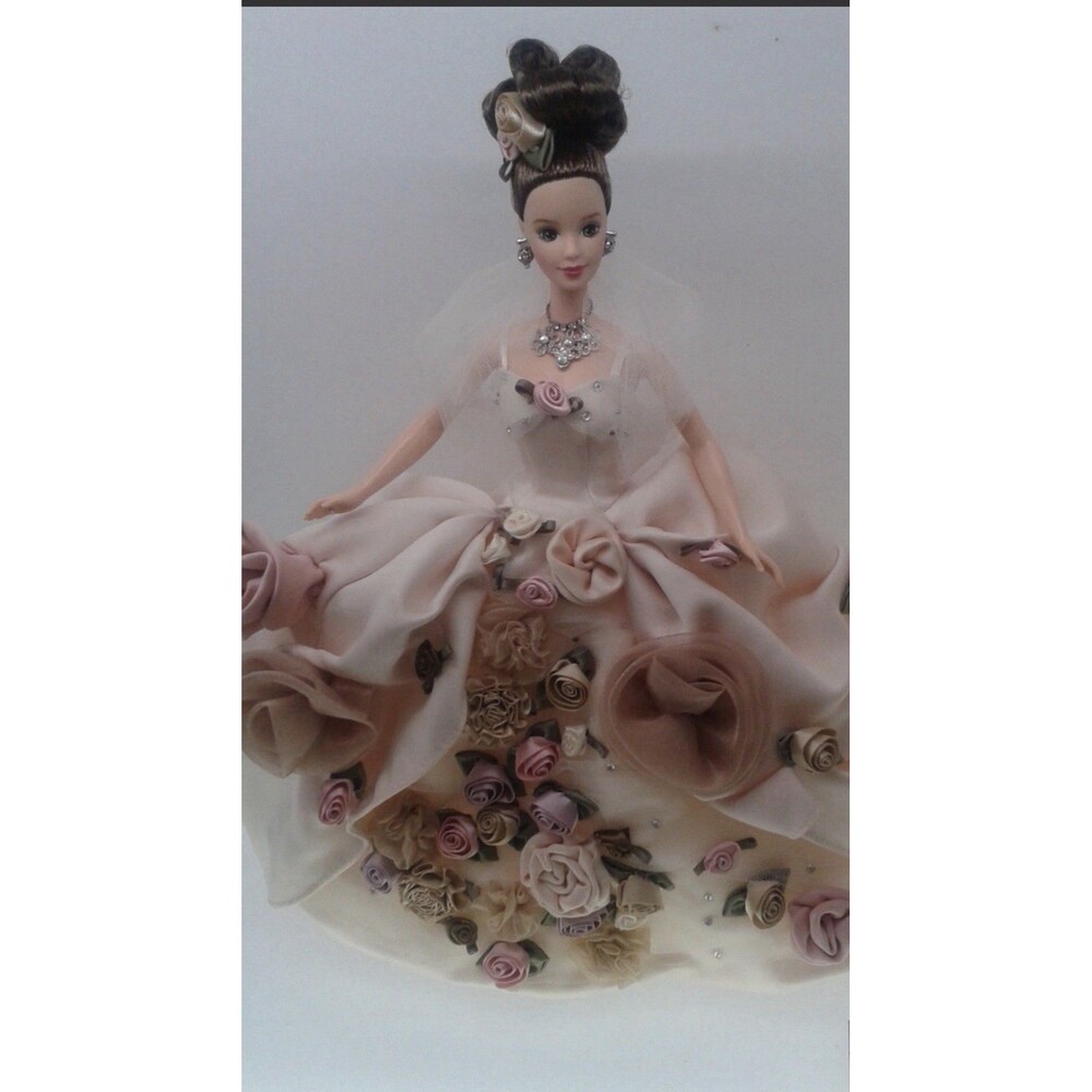 ❌ Barbie Antique Rose Doll FAO Schwarz 1996 Mattel ❌#15814❌ Stand Included❌ - Picture 7 of 11